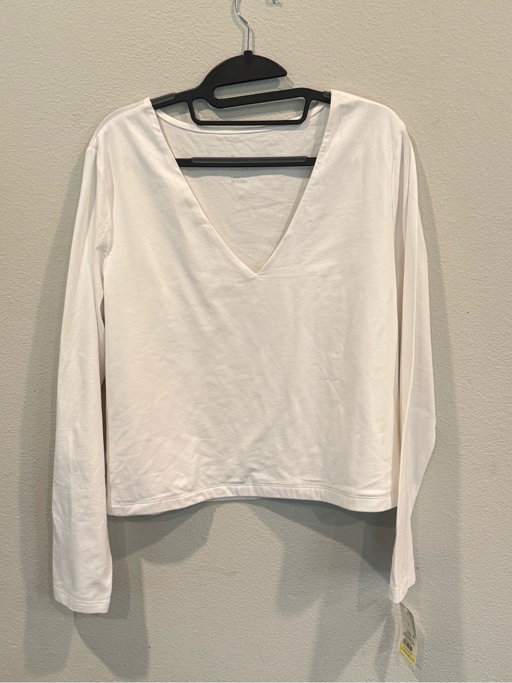 A New Day Womens V-Neck Long Sleeve T-Shirt White Size L Cotton Stretch Cropped